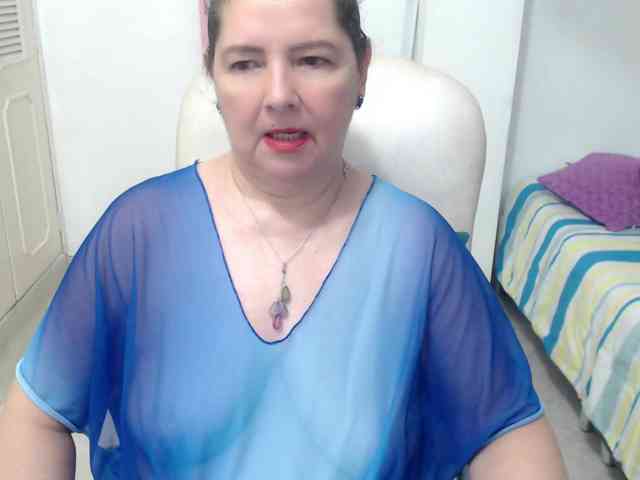 leonela-68