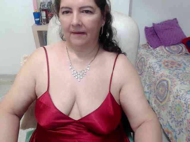 leonela-68 webcam