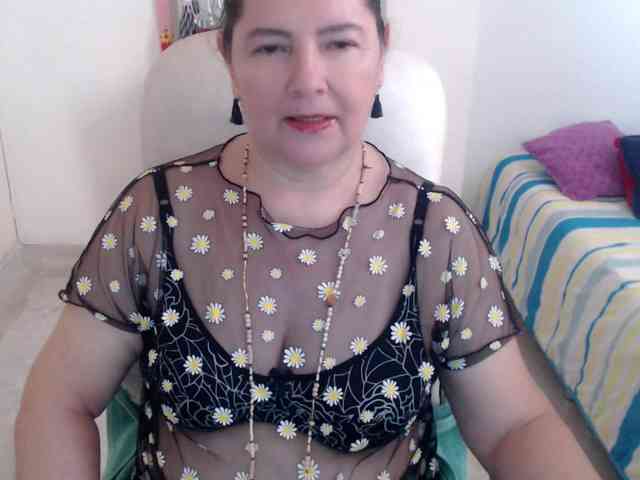 leonela-68 webcam