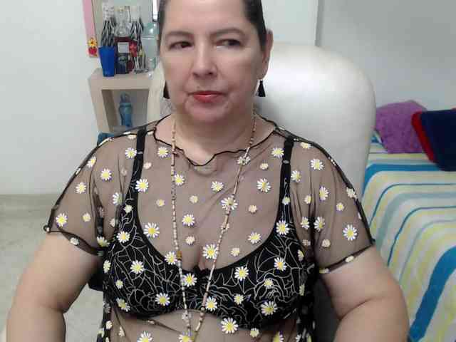leonela-68 webcam
