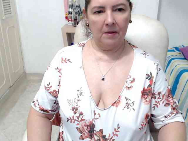 leonela-68