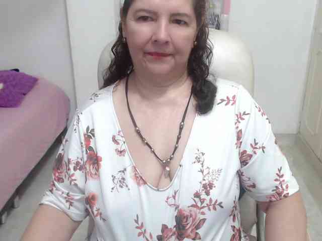 leonela-68 webcam