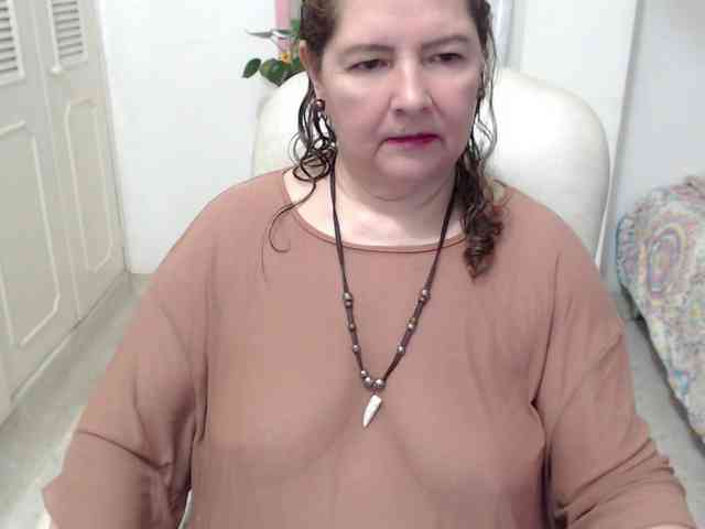 leonela-68 webcam
