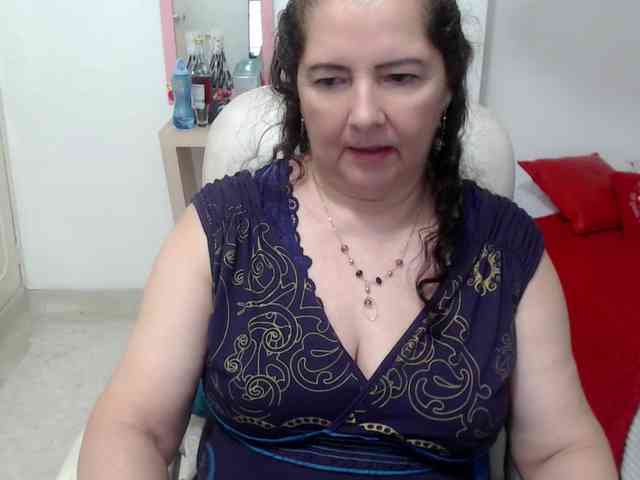 leonela-68