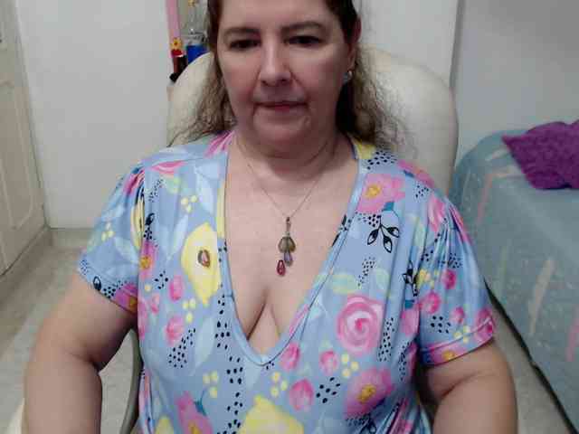 leonela-68