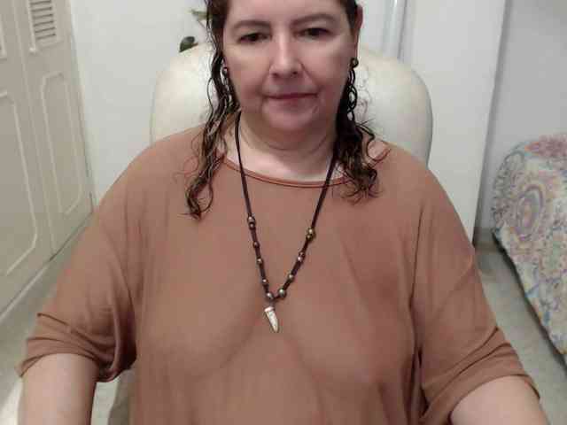 leonela-68 webcam
