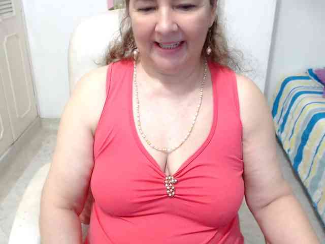leonela-68 webcam