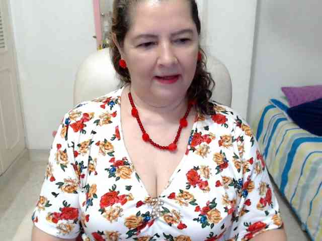 leonela-68