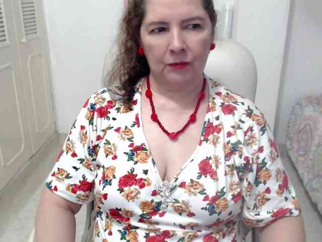 leonela-68 webcam