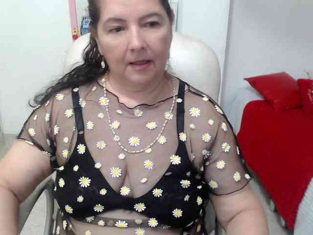 leonela-68 webcam