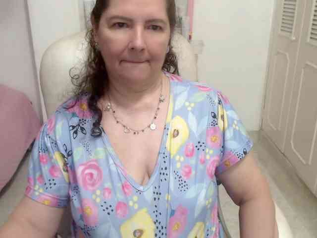 leonela-68 webcam