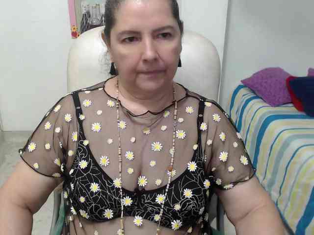leonela-68