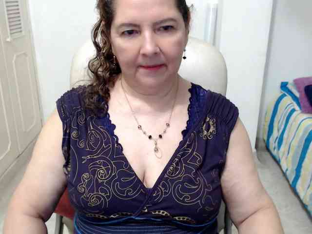 leonela-68