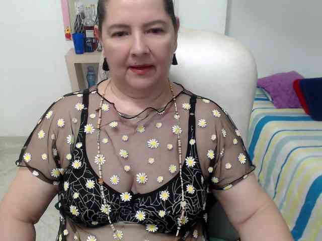 leonela-68 webcam