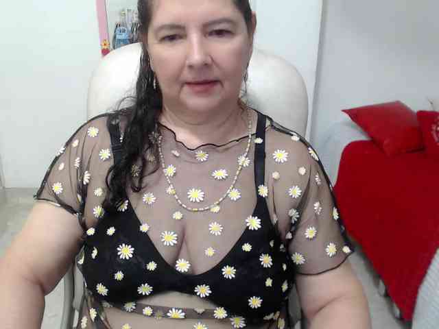 leonela-68 webcam