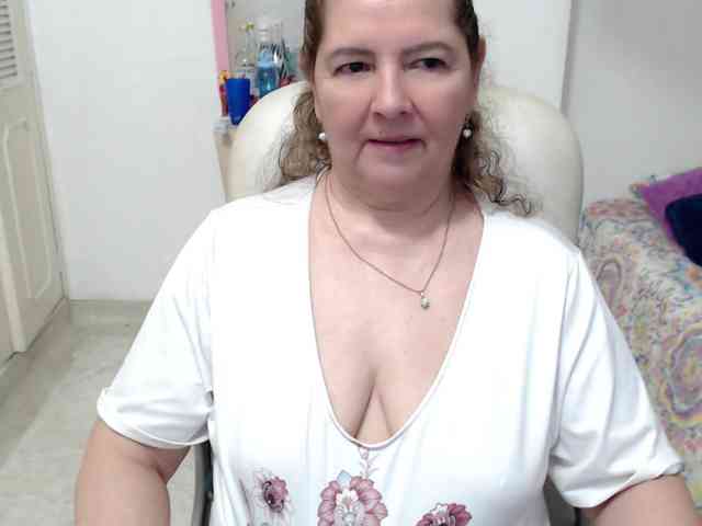 leonela-68 webcam