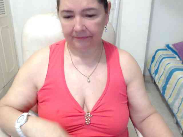 leonela-68