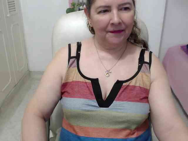 leonela-68