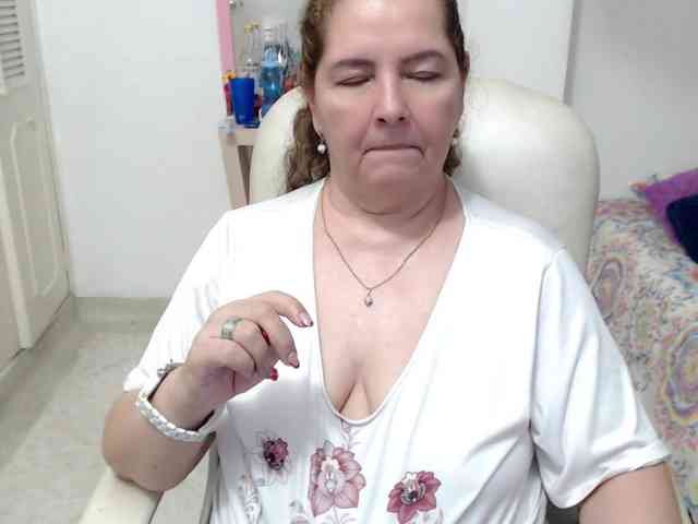 leonela-68