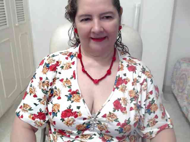leonela-68 webcam