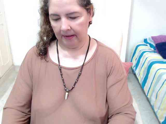 leonela-68 leonela-68