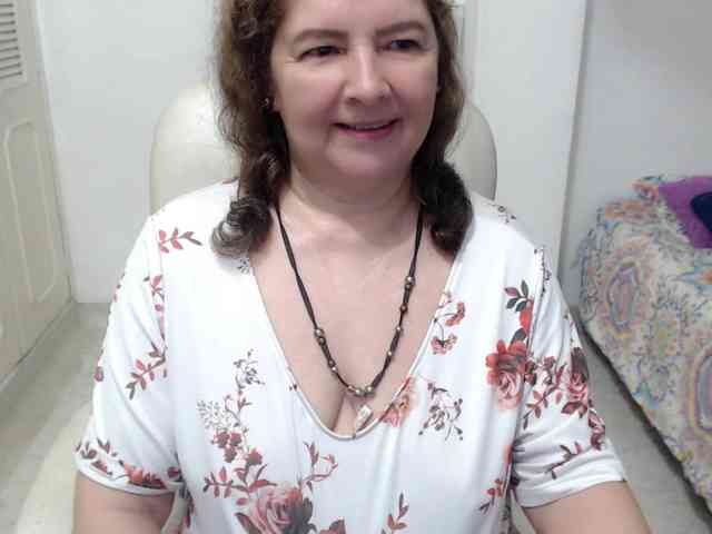 leonela-68