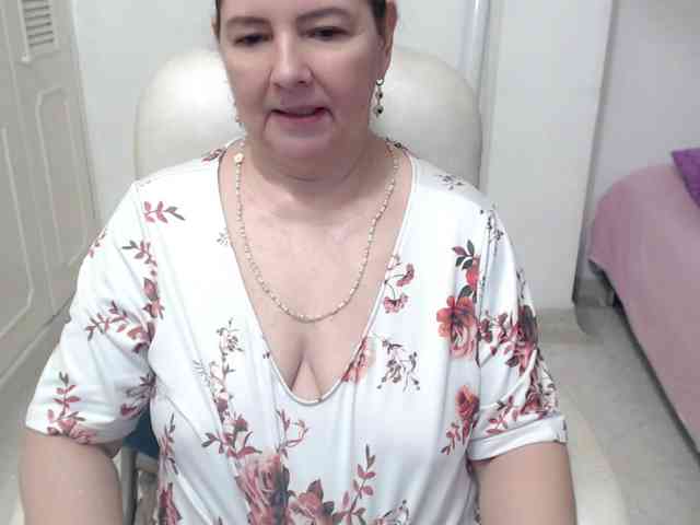 leonela-68