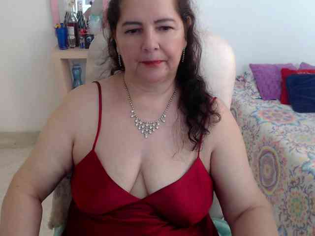 leonela-68