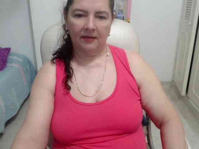 leonela-68 webcam