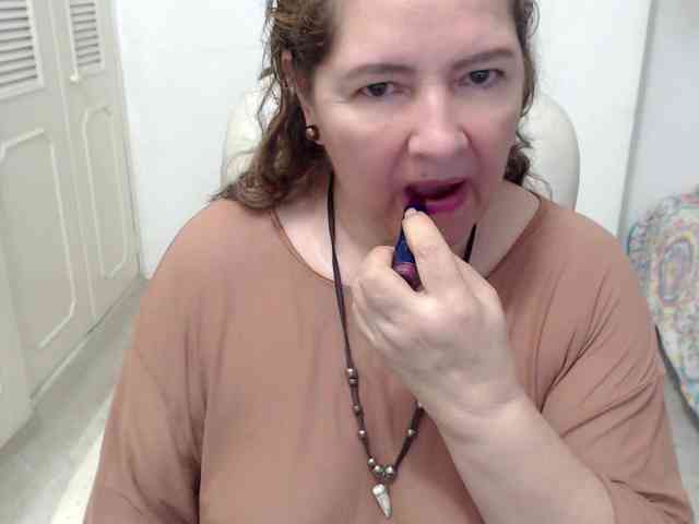 leonela-68 webcam