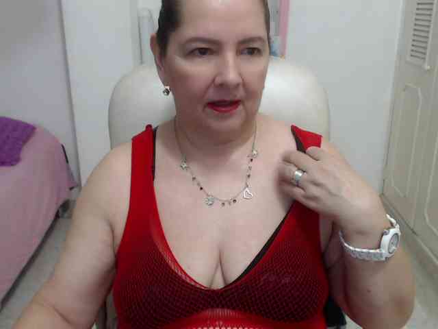 leonela-68 webcam