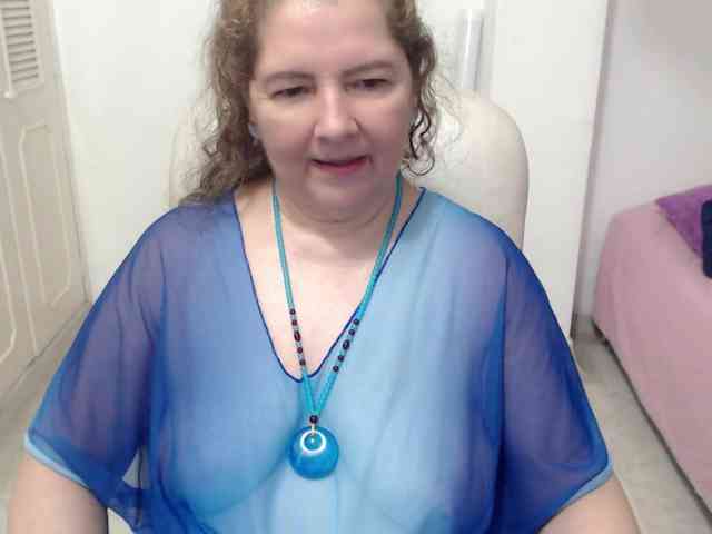 leonela-68 webcam