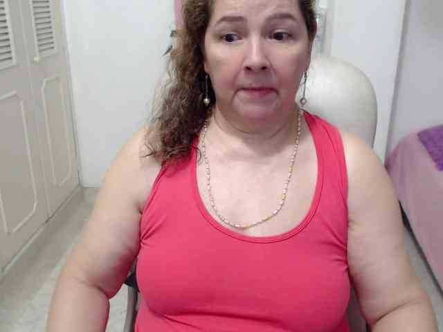 leonela-68