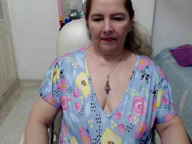 leonela-68