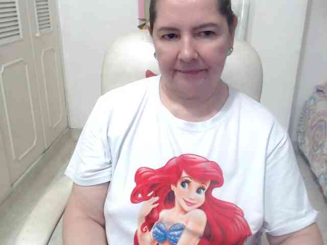 leonela-68 webcam