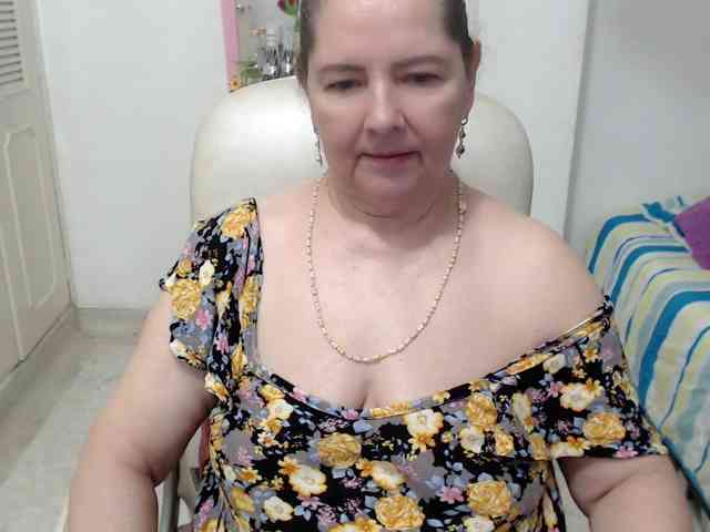 leonela-68 webcam