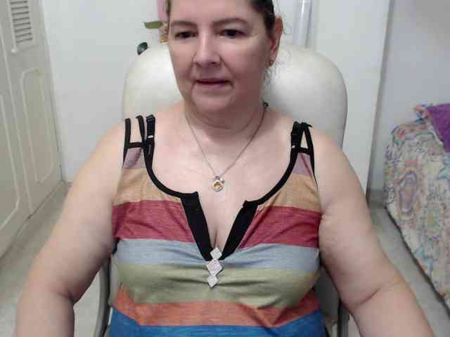 leonela-68 webcam