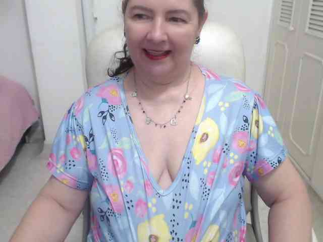 leonela-68 webcam