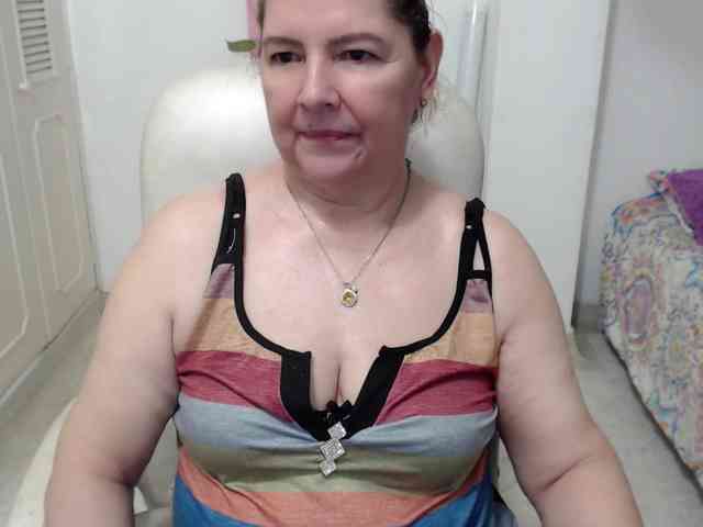 leonela-68 webcam