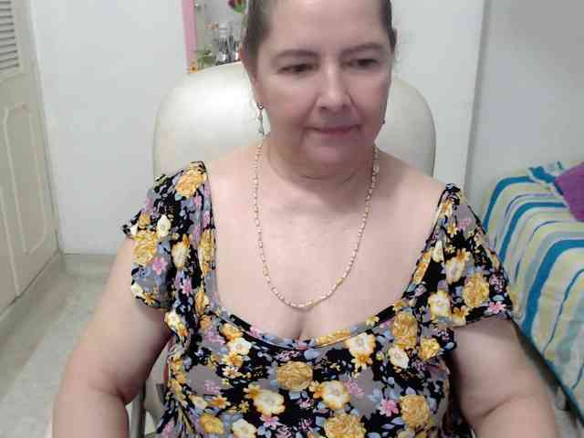 leonela-68 webcam