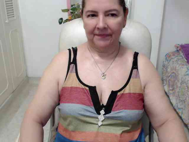 leonela-68 webcam