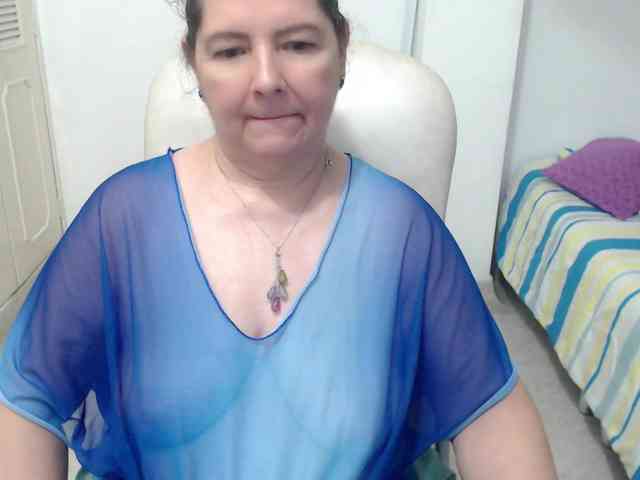 leonela-68 webcam