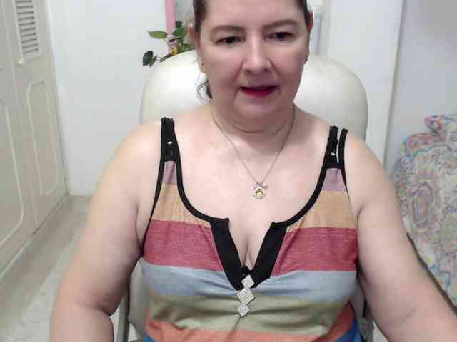 leonela-68 webcam