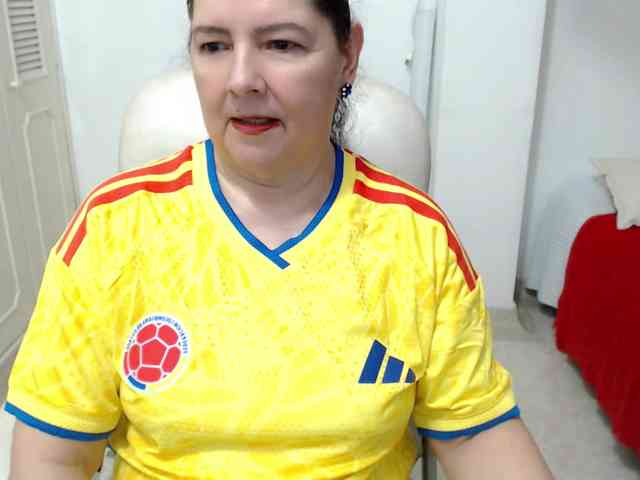 leonela-68