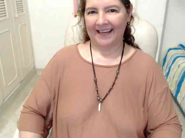 leonela-68