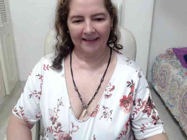 leonela-68 webcam