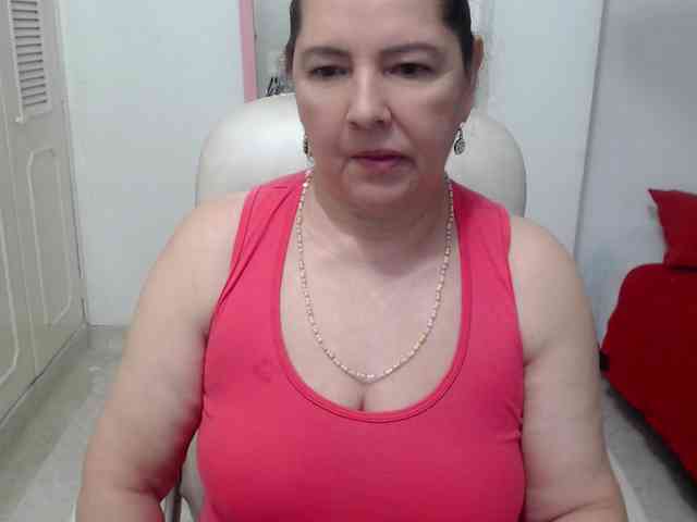 leonela-68 webcam