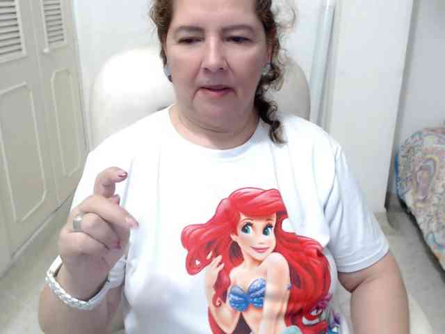 leonela-68 webcam