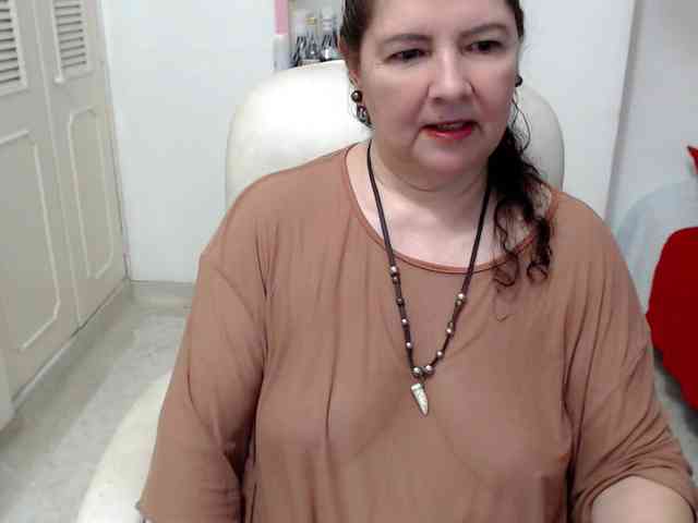leonela-68 webcam