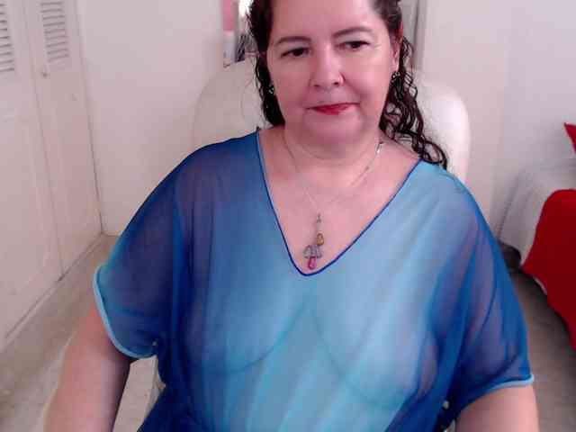 leonela-68